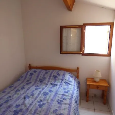 Pavillon T2, Cabine, Mezzanine,