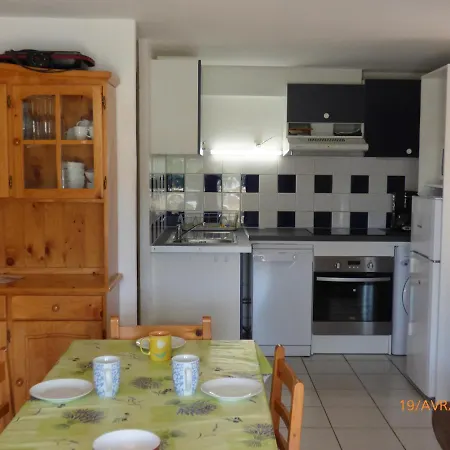 Pavillon T2, Cabine, Mezzanine, *