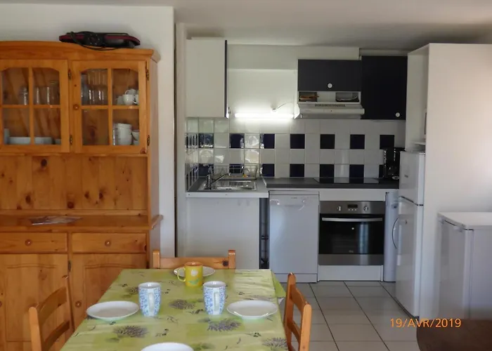 Pavillon T2, Cabine, Mezzanine, *